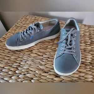 Birkenstock grey size 40 or 9/9.5 canvas sneakers